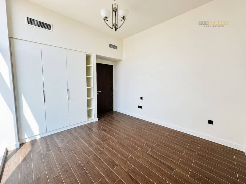 14 Sunlit Minimalist Room with Built-Ins. png