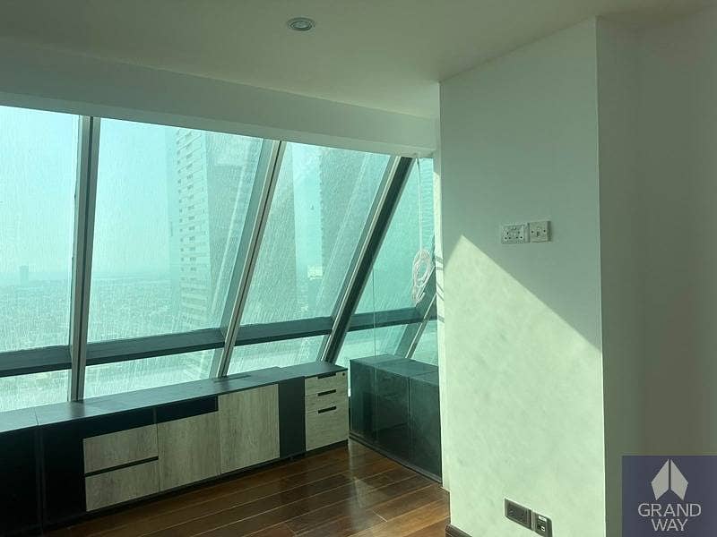 10 Modern Office | Regal Tower I Close to metro — photo 10