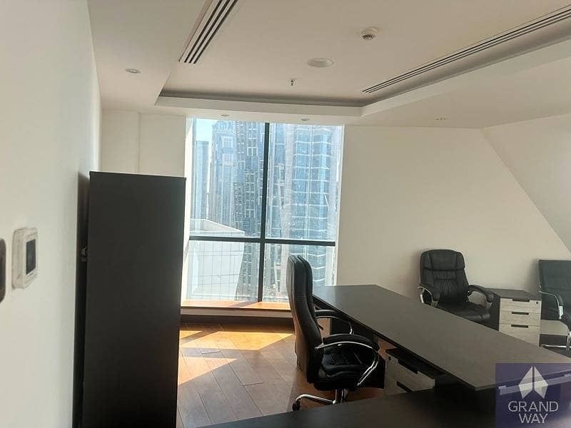 15 Modern Office | Regal Tower I Close to metro — photo 15