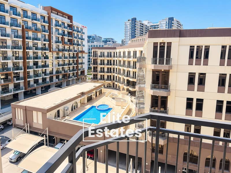 2 Modern Apartment Courtyard with Pool. png
