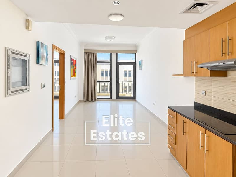3 Bright Minimalist Apartment Interior. png