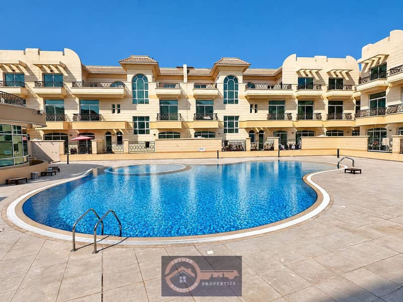 3 Cream Villa With Blue Pool. png
