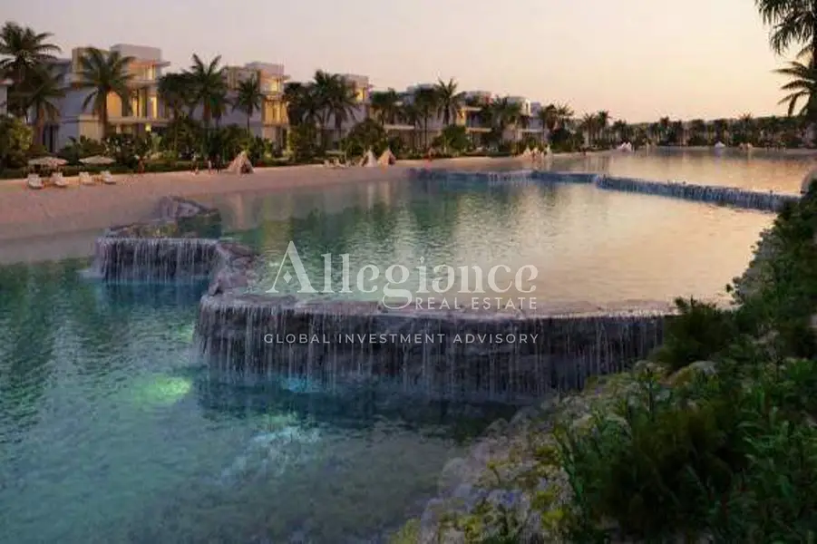 Luxury 5-Bedroom | Corner Villa | Spacious Layout