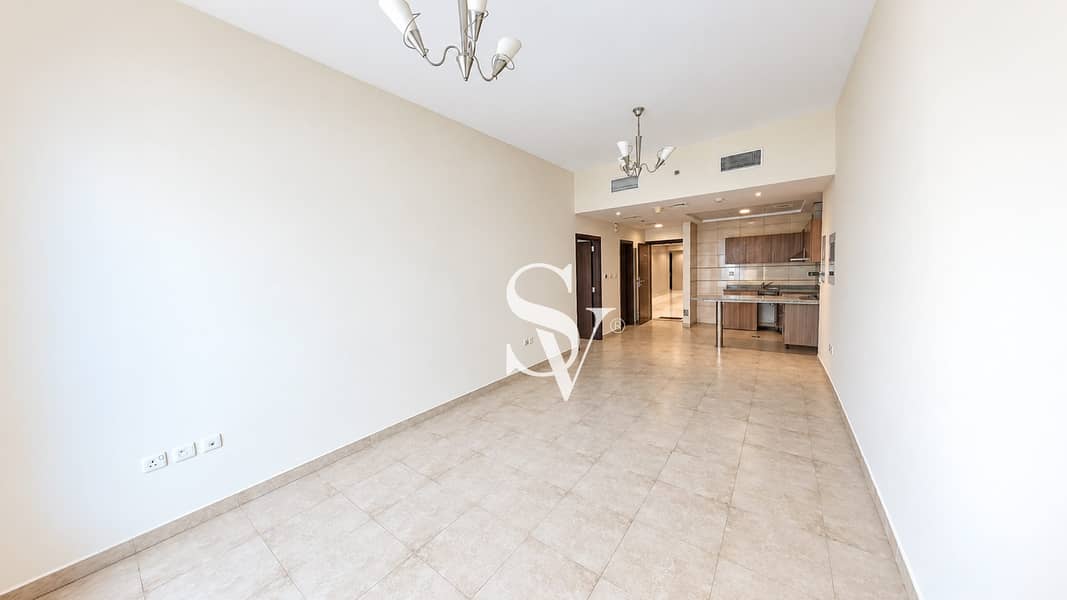 High Floor | Lake View | Investment Opportunity High Floor | Lake View | Investment Opportunity