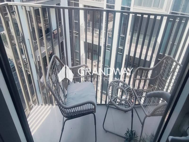 2 Modern Studio Living I Premium Residence I Arjan — photo 2