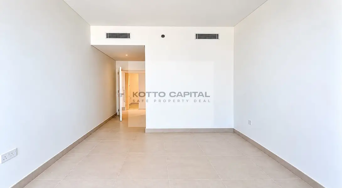 Spacious 1BR | Vacant | Unfurnished