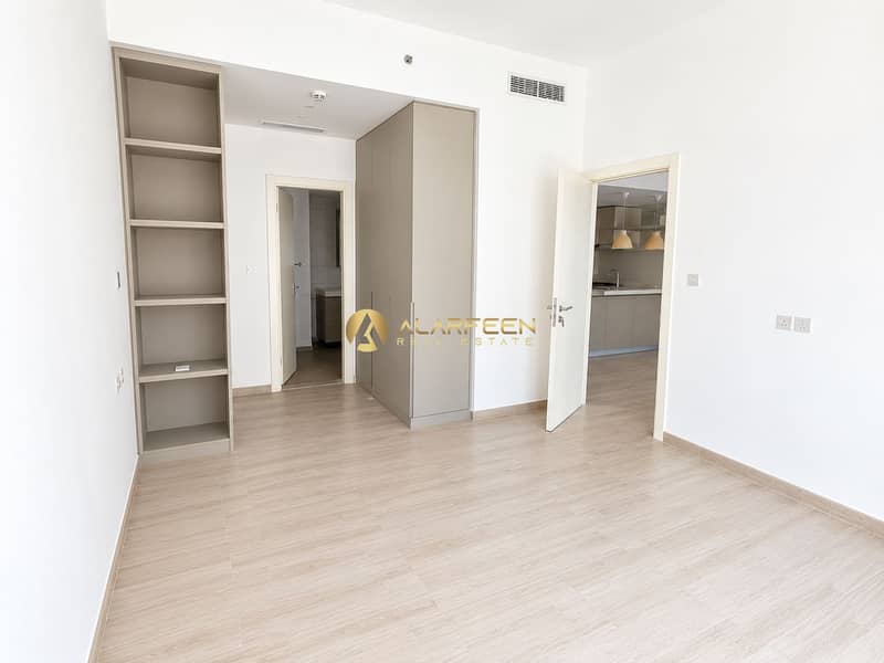 4 Bright Modern Apartment Interior. png