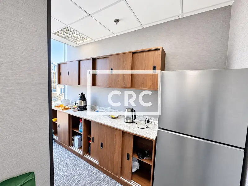 Signature fitout | 5 Parking | Panoramic Views
