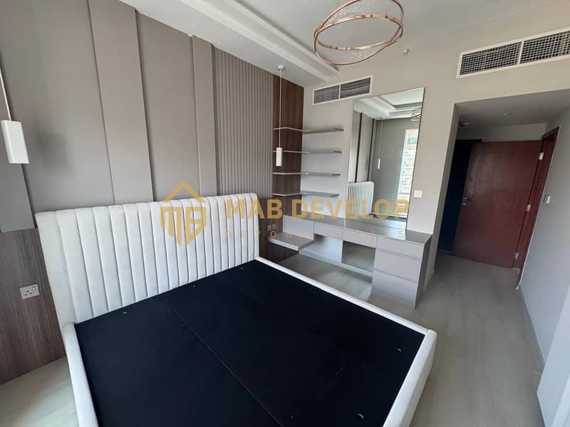 9 8e4d983d-33cd-4ebe-bd45-b9547ee4af6d. jpg