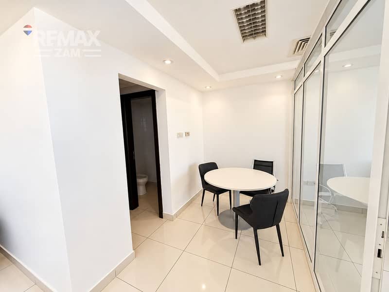10 High Floor | Chiller Free | Ready to move in