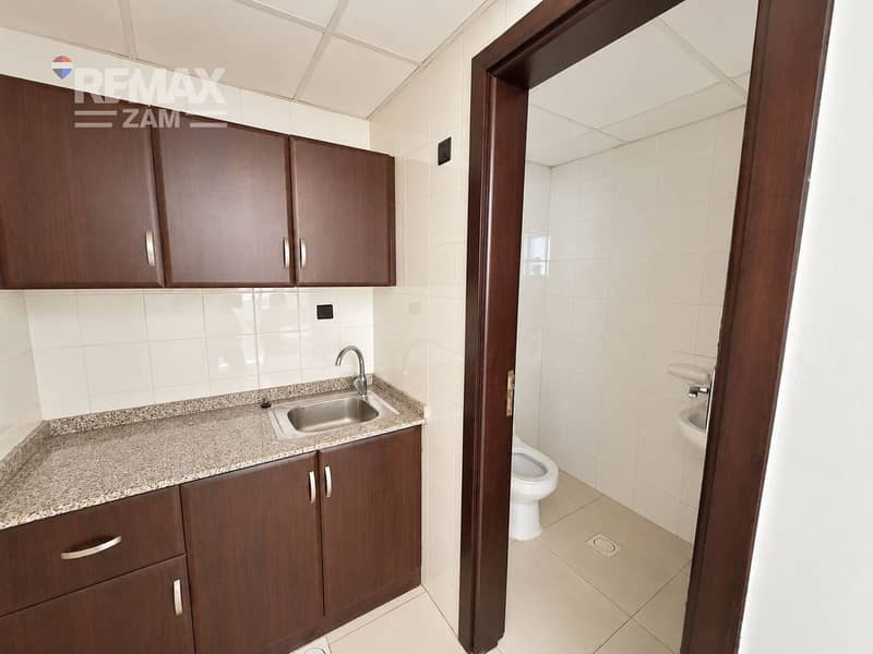 16 High Floor | Chiller Free | Ready to move in