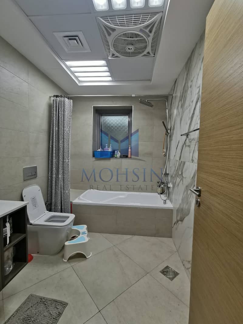 5 196e8779-b9ab-4892-aa77-ce145f4a9ec4. jpg