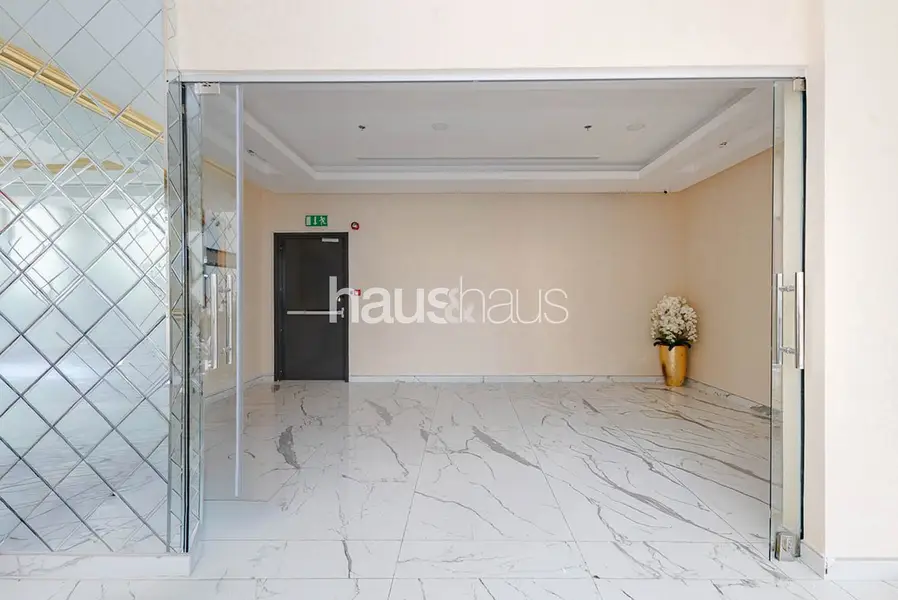 Burj View | Fitted Office | Community Expert