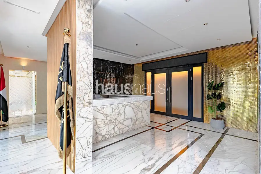 Burj View | Fitted Office | Community Expert