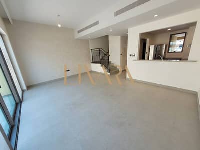 4 habitaciones Townhouse para en Alquiler en DAMAC Lagoons, Dubai - Casa adosada en DAMAC Lagoons,Malta,Malta 1, 4 dormitorios, 140000 AED - 16944638 4 habitaciones Townhouse para en Alquiler en DAMAC Lagoons, Dubai - Casa adosada en DAMAC Lagoons,Malta,Malta 1, 4 dormitorios, 140000 AED - 16944638