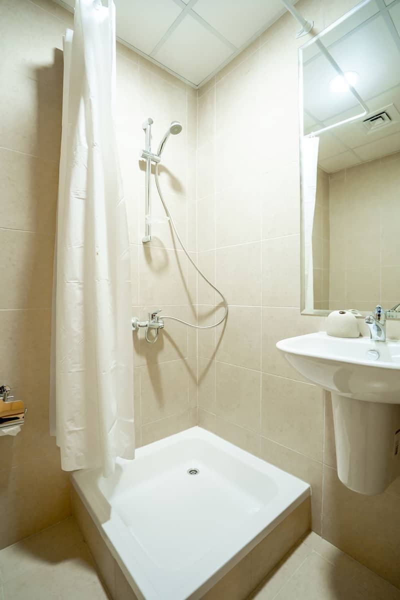 46 2102 BELLEVUE TOWE 1 2880px-01. jpg