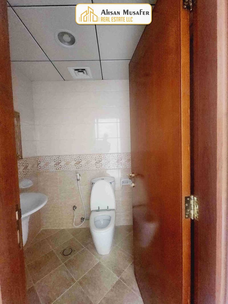 6 1000941792. jpg