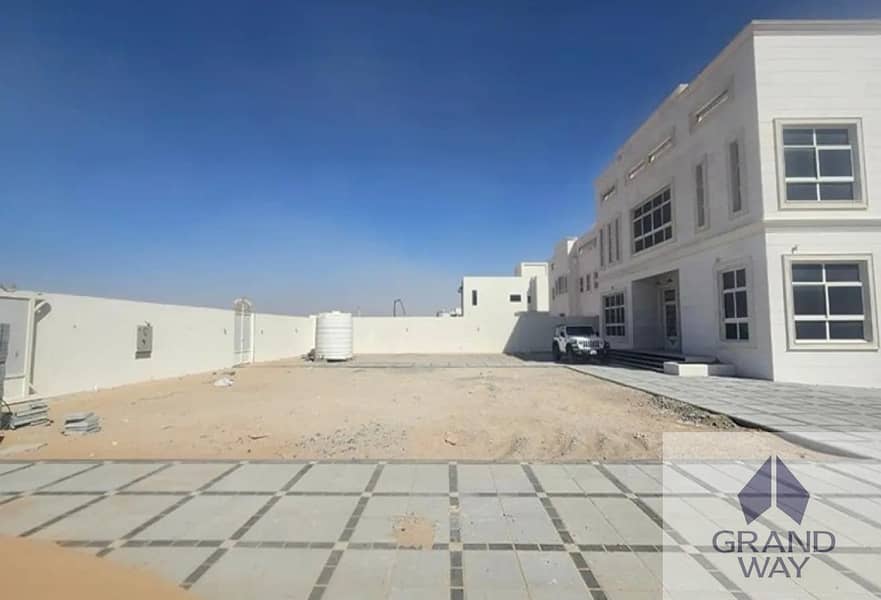 3 5BR Large Villa I Big Yard I Specious Car Parking — photo 3