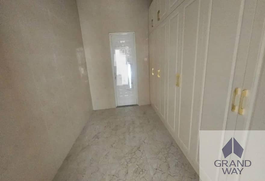 7 5BR Large Villa I Big Yard I Specious Car Parking — photo 7