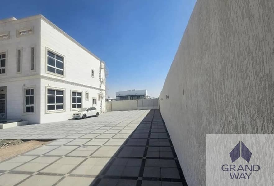 10 5BR Large Villa I Big Yard I Specious Car Parking — photo 10