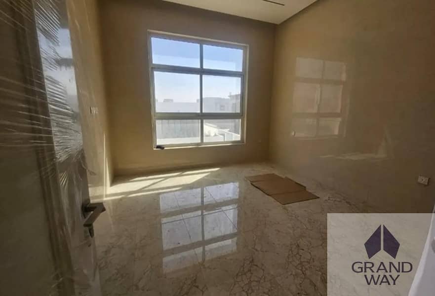 11 5BR Large Villa I Big Yard I Specious Car Parking — photo 11