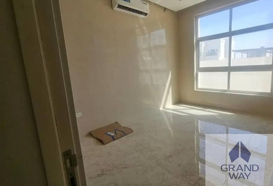15 5BR Large Villa I Big Yard I Specious Car Parking — photo 15