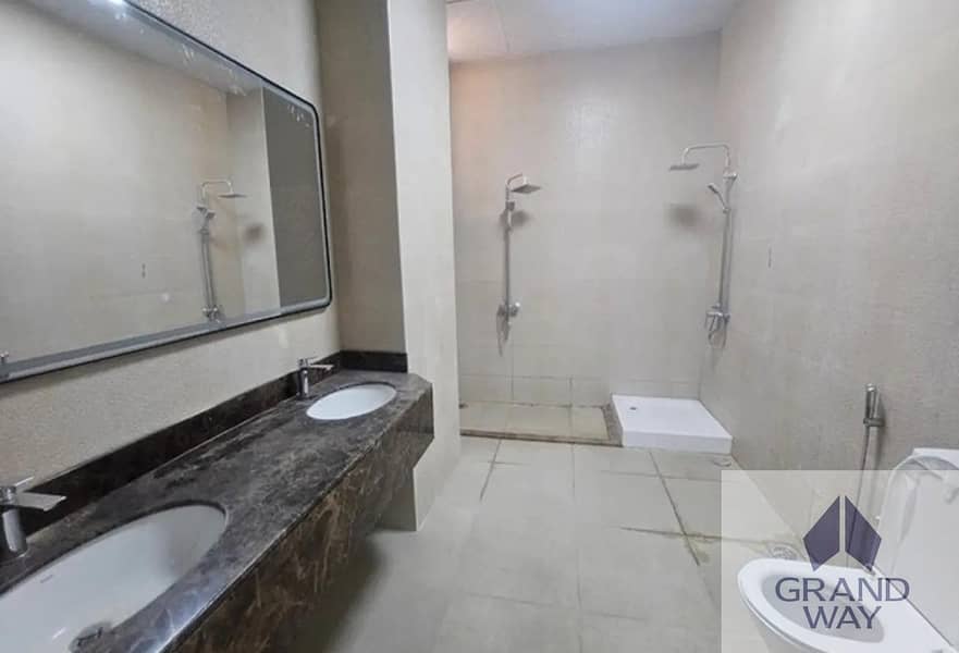 23 5BR Large Villa I Big Yard I Specious Car Parking — photo 23