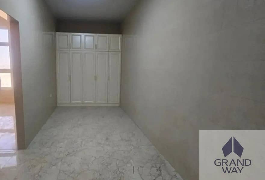 27 5BR Large Villa I Big Yard I Specious Car Parking — photo 27