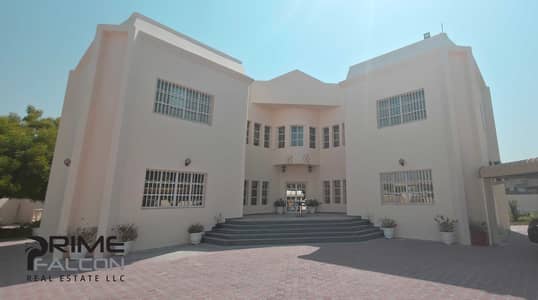 4 Camere Villa in affitto a Al Mizhar, Dubai - Villa front 2. jpg