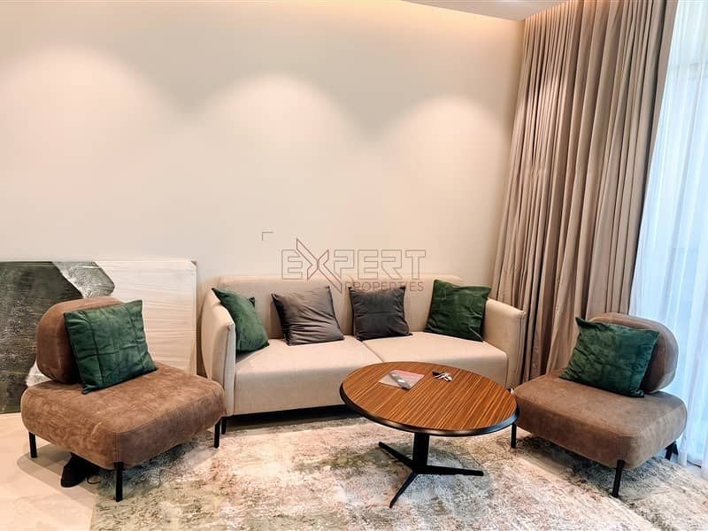 4 Image 4