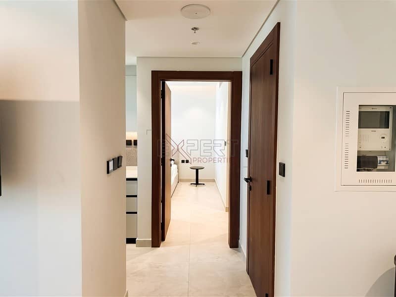 5 Image 5