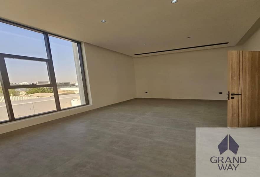 2 Grand 5BR Villa+ Maid Room | Prime Wadi Al Shabak — photo 2
