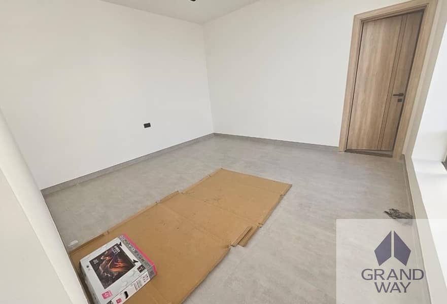 3 Grand 5BR Villa+ Maid Room | Prime Wadi Al Shabak — photo 3