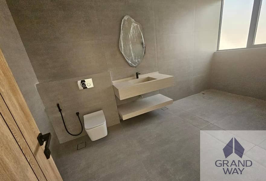 11 Grand 5BR Villa+ Maid Room | Prime Wadi Al Shabak — photo 11