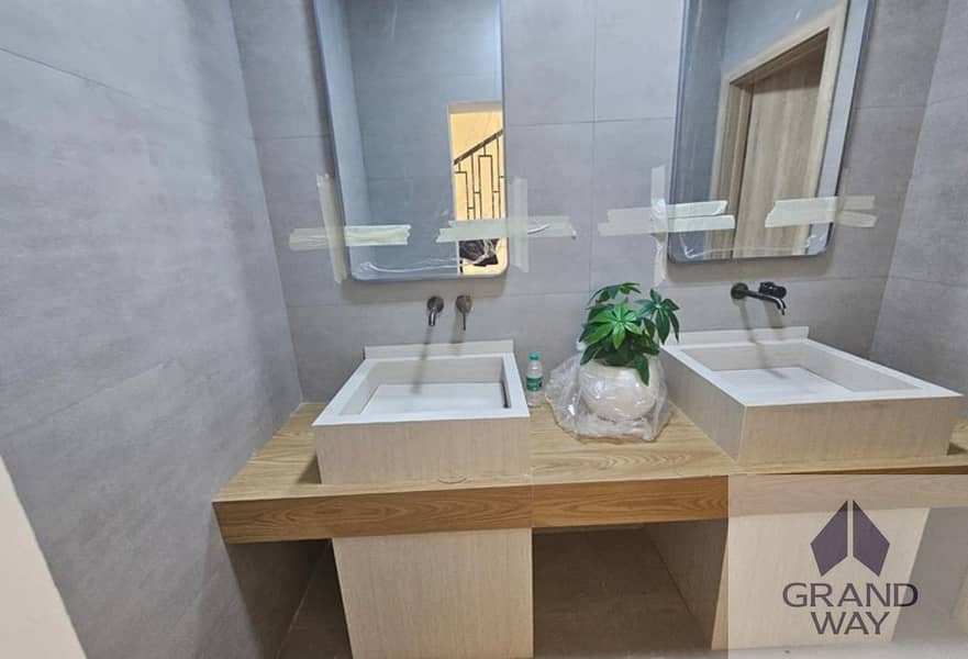13 Grand 5BR Villa+ Maid Room | Prime Wadi Al Shabak — photo 13