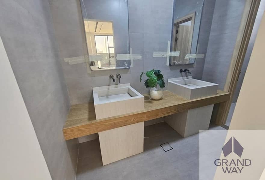 16 Grand 5BR Villa+ Maid Room | Prime Wadi Al Shabak — photo 16