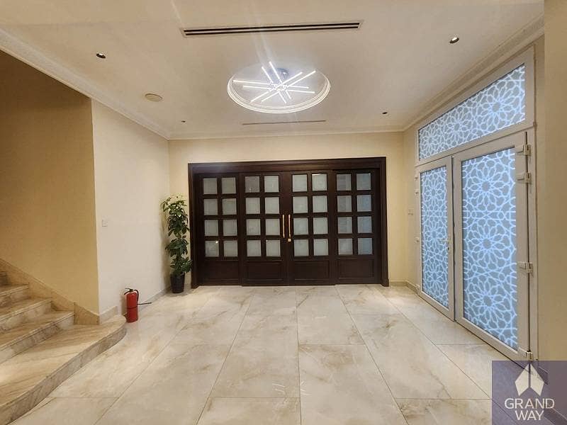 5 Luxury Villa I Dedicated Service Block I Large Plo — photo 5