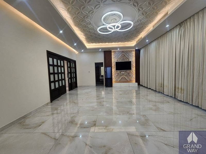 12 Luxury Villa I Dedicated Service Block I Large Plo — photo 12