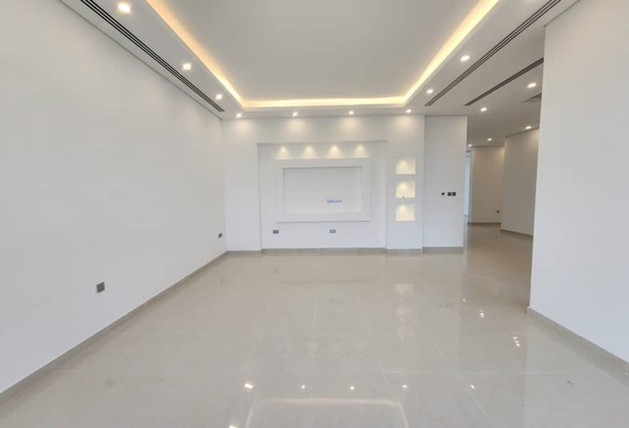 4 Spacious 5BR Villa | Al Khawaneej I Family Living — photo 4