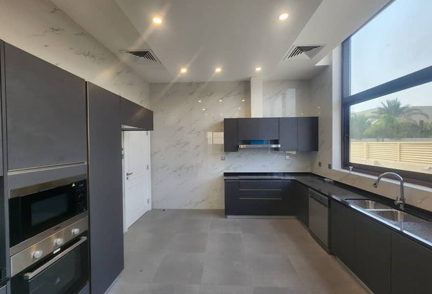 6 Spacious 5BR Villa | Al Khawaneej I Family Living — photo 6