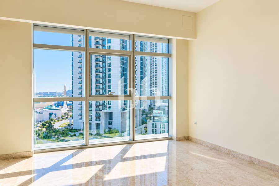 3 Sunlit Modern Apartmentwith City Views