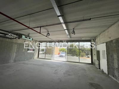 Warehouse for Rent in Dubai Investments Park (DIP), Dubai - Showroom and Warehouse | 9,135 Sqft | 80 KW Power