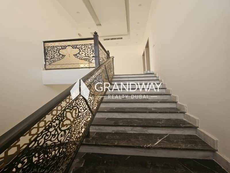 2 Grand Villa | Premium Home | Generous Space — photo 2