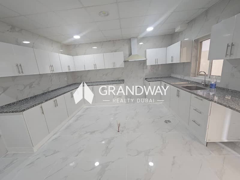 4 Grand Villa | Premium Home | Generous Space — photo 4