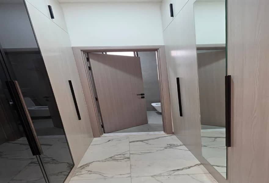 4 Premium 6BR Villa | Spacious Layout | Vacant — photo 4
