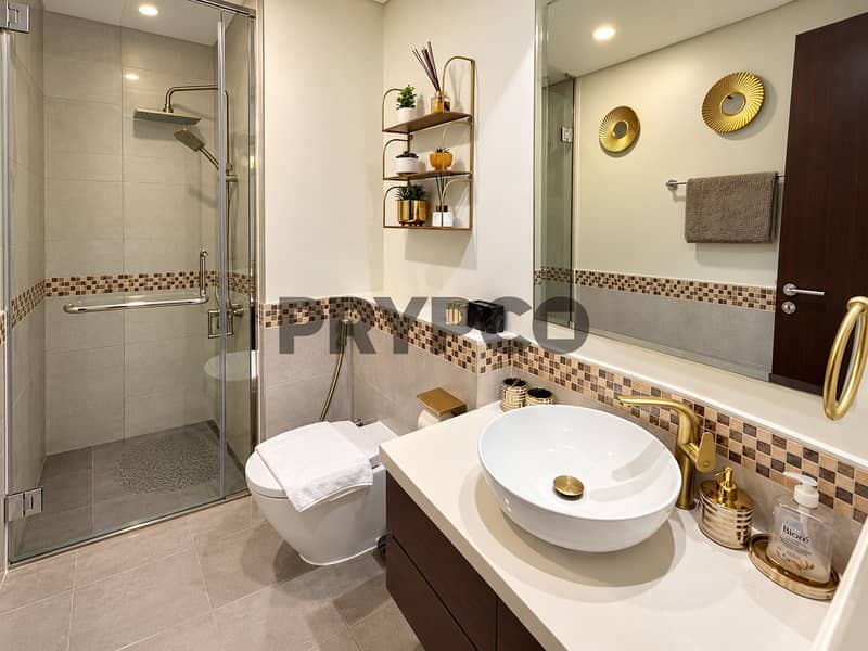 9 VERA_08_Bathroom. jpg
