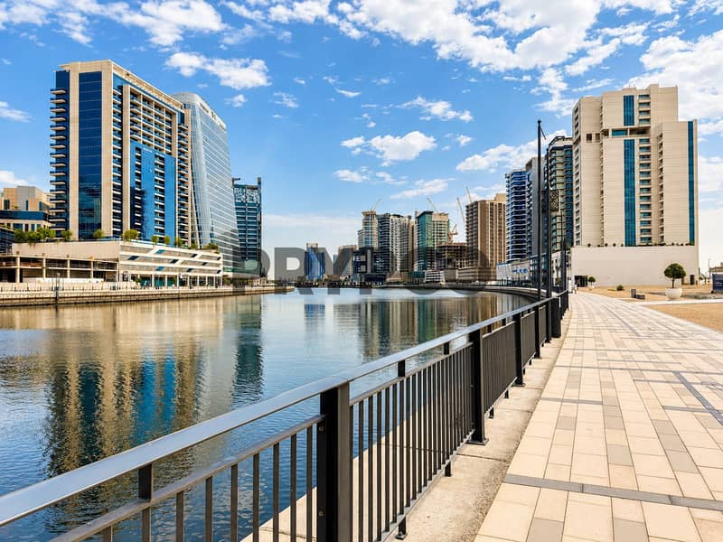 13 VERA_13_Canal_Promenade. jpg