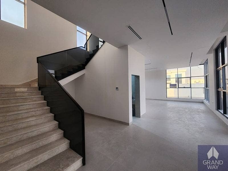 2 Elegant 5BR Villa | Huge Villa | Vacant — photo 2
