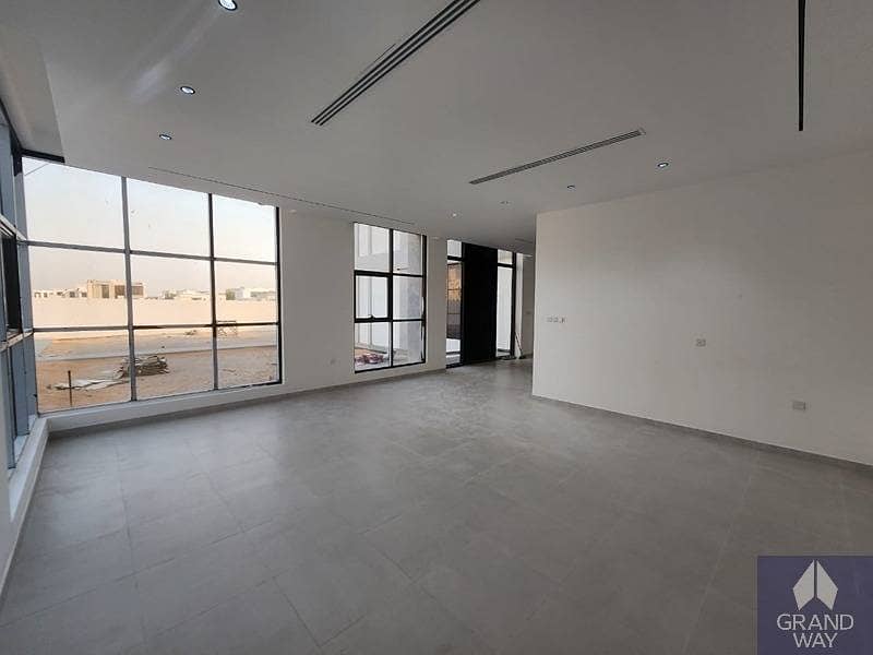 3 Elegant 5BR Villa | Huge Villa | Vacant — photo 3