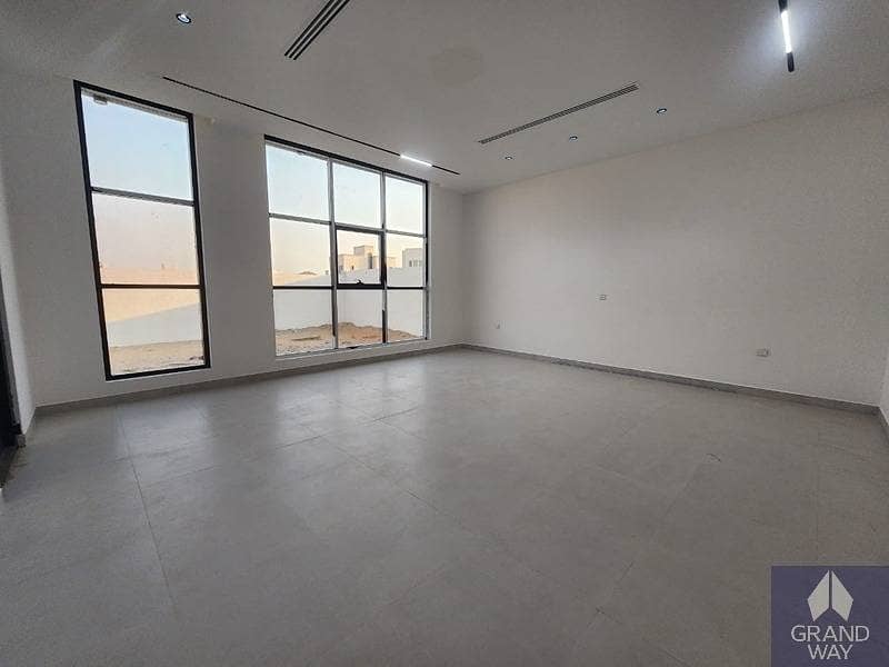 6 Elegant 5BR Villa | Huge Villa | Vacant — photo 6